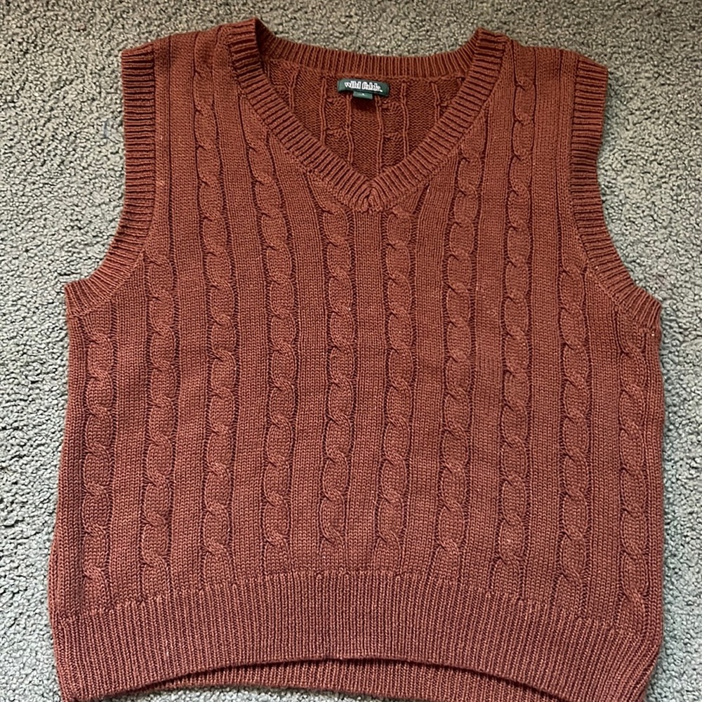 Sweater vest